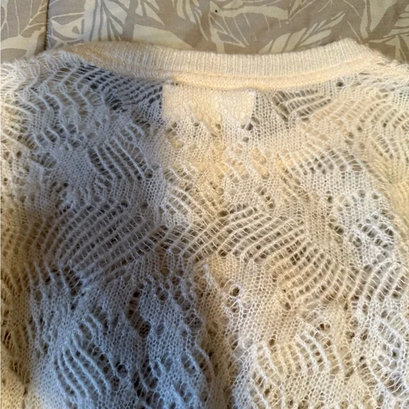 Vintage Abercrombie Cream Lace Sweater - Picture 9 of 9